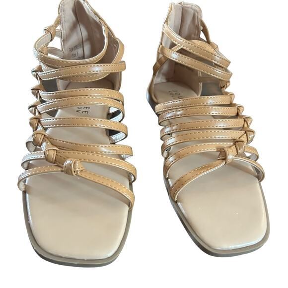 Journee Collection Petrra Gladiator Sandal Strappy Square Toe NEW Size 8 Tan - Picture 3 of 11
